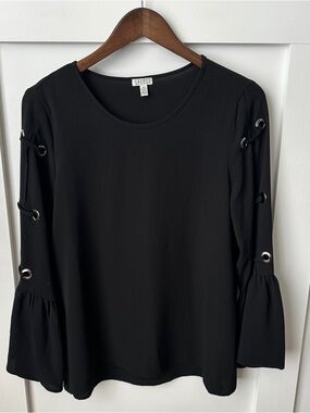 Spense Black Crewneck Blouse